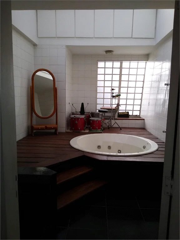 Casa à venda com 3 quartos, sendo 1 suíte,  em Brooklin Paulista, São Paulo, SP