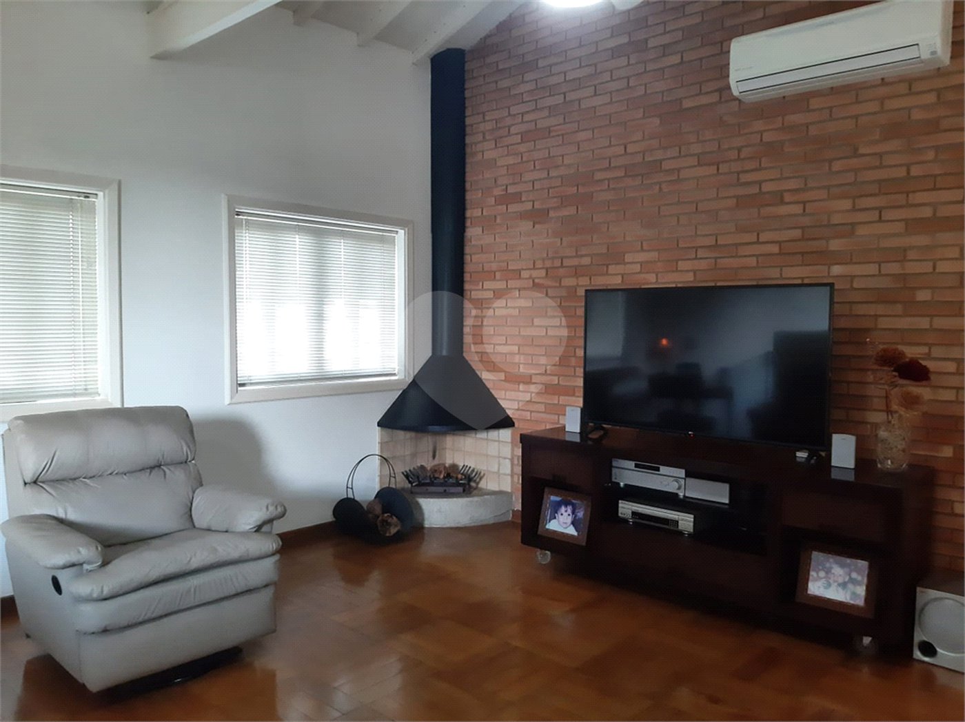 Casa à venda com 4 suítes no condomínio São Joaquim, Vinhedo - SP