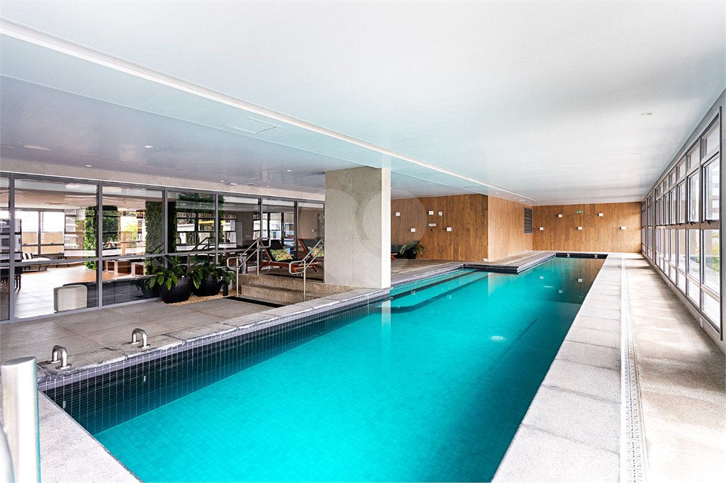 Apartamento à venda com 1 suíte em Moema, São Paulo, SP