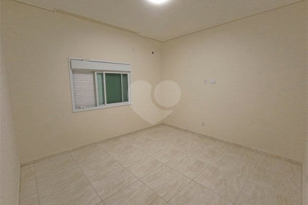 Casa à venda com 3 quartos, sendo 1 suíte,  em Vila Nova Aparecida, Mogi das Cruzes, SP