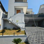 Casa à venda com 3 suítes no condomínio Hills, Arujá - SP