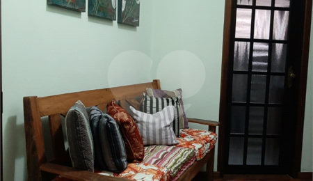 Casa Térrea à venda com 3 quartos, sendo 1 suíte, em Vila Lavínia, Mogi das Cruzes, SP