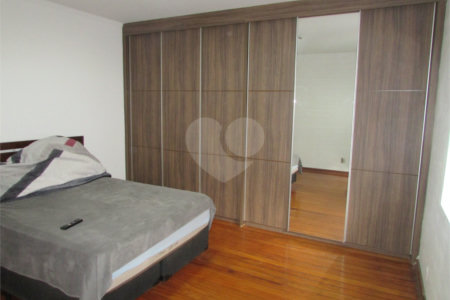 Sobrado à venda com 2 quartos, sendo 1 suíte, em Cerqueira César, São Paulo, SP