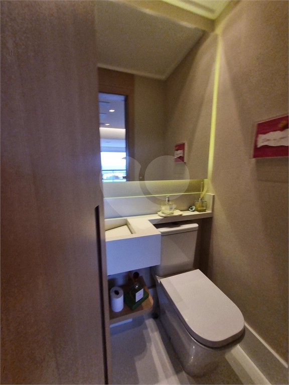 Apartamento à venda com 3 quartos, sendo 1 suíte,  em Jardim Leonor Mendes de Barros, São Paulo, SP