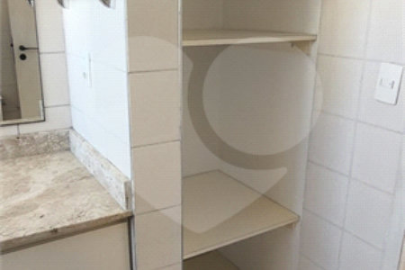 Apartamento à venda com 3 quartos, sendo 1 suíte, em Pinheiros, São Paulo, SP