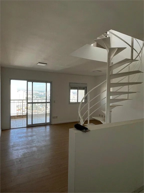 Apartamento à venda com 3 quartos, sendo 2 suítes, em Parque Reboucas, São Paulo, SP