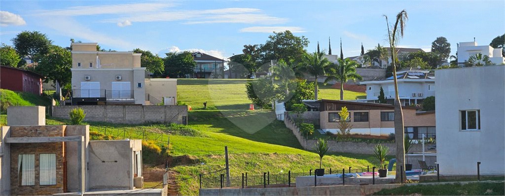 Terreno à venda com 1 suíte no condomínio Santa Teresa 1, Vinhedo - SP