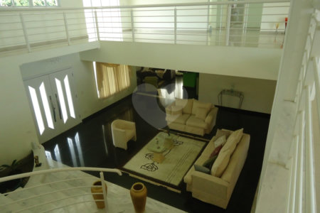 Casa à venda com 6 quartos, sendo 4 suítes,  no condomínio Monte Belo, Salto - SP