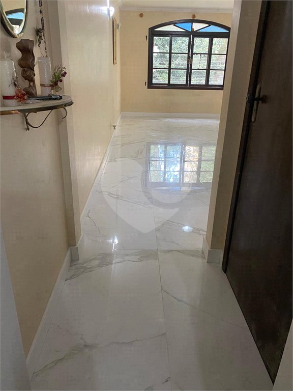 Sobrado à venda com 3 quartos, sendo 1 suíte, em Jardim Londrina, São Paulo, SP