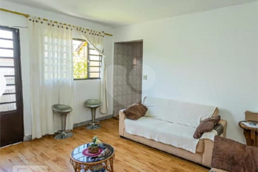 Sobrado à venda com 4 quartos no Brasilândia, São Paulo, SP