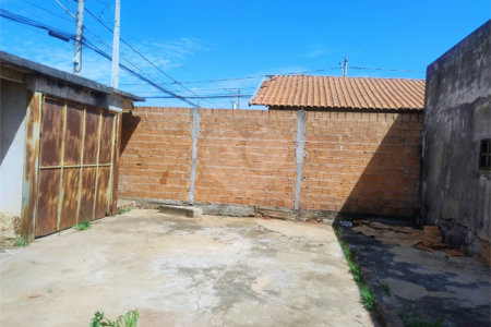 Casa à venda com 2 quartos em Jardim Adalberto Frederico de Oliveira Roxo I, Araraquara, SP