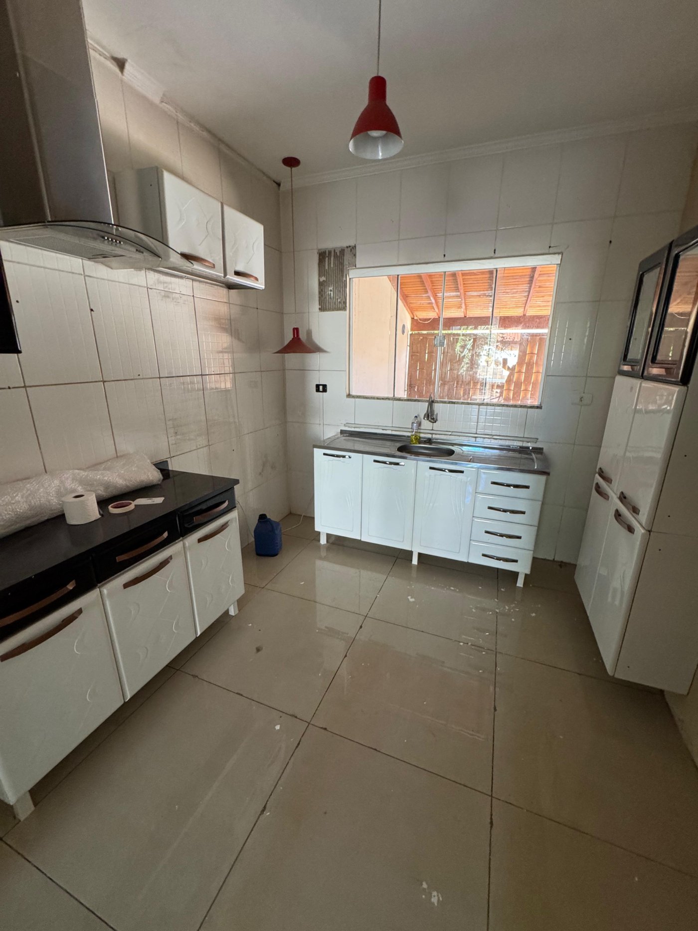 Casa para alugar com 3 quartos, sendo 1 suíte,  em Santa Luzia, Três Lagoas, MS