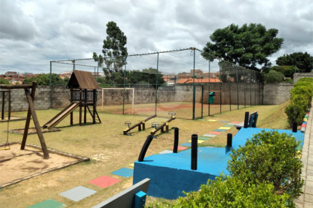Casa à venda com 2 quartos no condomínio Novo Horizonte, Itapetininga - SP