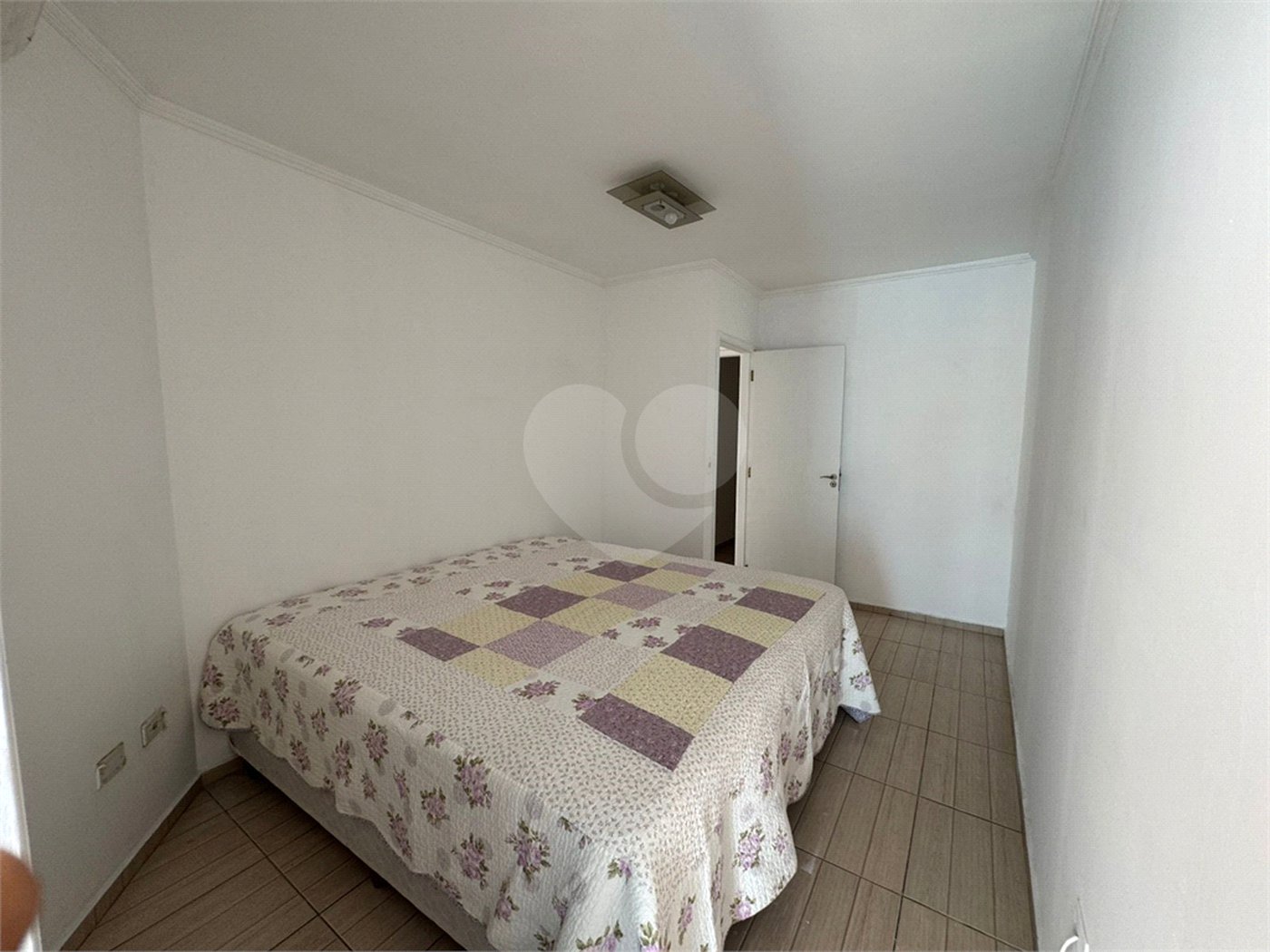 Casa à venda com 3 quartos, sendo 1 suíte,  em Vila Rosália, Guarulhos, SP