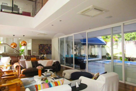 Casa à venda com 4 suítes no condomínio Bauhaus, São Paulo - SP