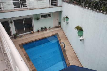 Sobrado à venda com 4 quartos, sendo 2 suítes, em Jardim da Saúde, São Paulo, SP