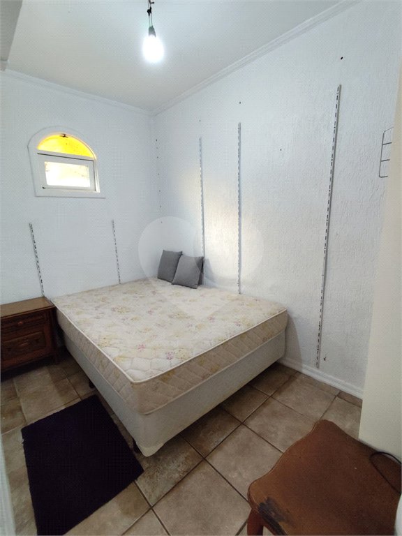 Casa à venda com 3 quartos, sendo 1 suíte, no condomínio Caconde, São Bernardo do Campo - SP