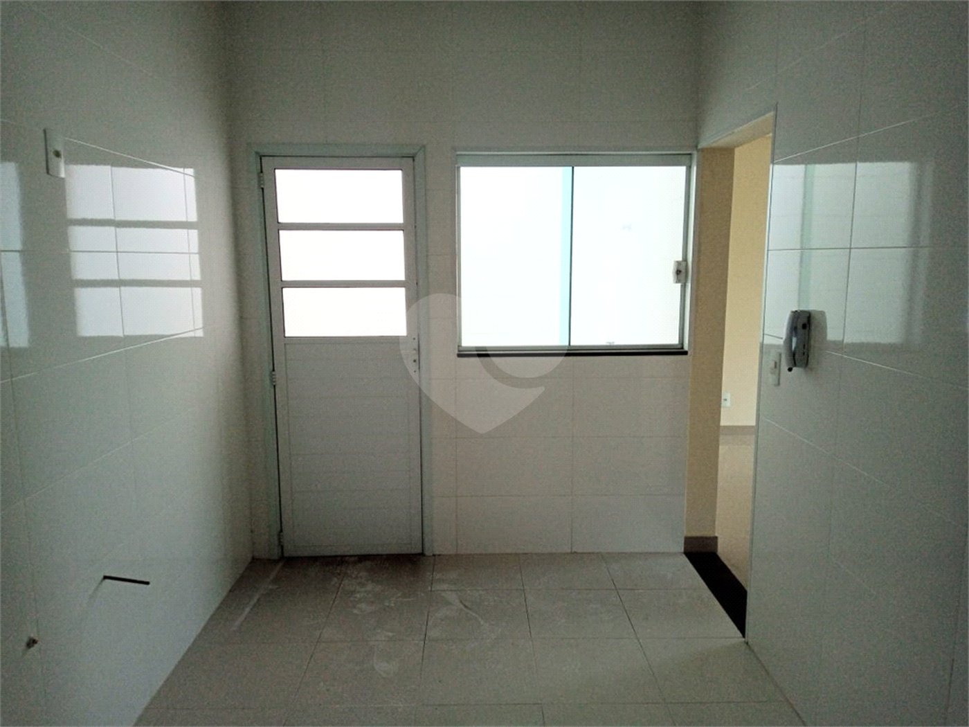Casa à venda com 3 quartos, sendo 1 suíte, no condomínio Residencial Vila Primavera (zona Norte), São Paulo - SP