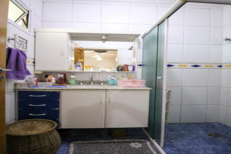 Casa à venda com 5 quartos, sendo 3 suítes, em Vila Paulicéia, São Paulo, SP