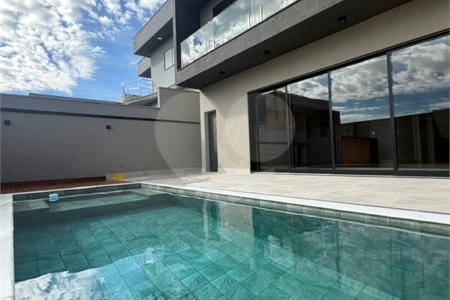 Casa à venda com 3 suítes no condomínio Villa do Sol, Valinhos - SP