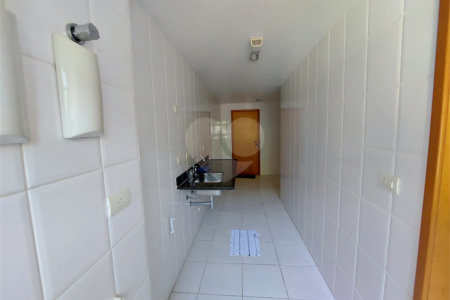 Apartamento à venda com 4 quartos, sendo 1 suíte, em Tijuca, Rio de Janeiro, RJ