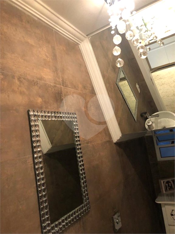 Sobrado à venda com 3 quartos, sendo 2 suítes,  em Vila Nivi, São Paulo, SP