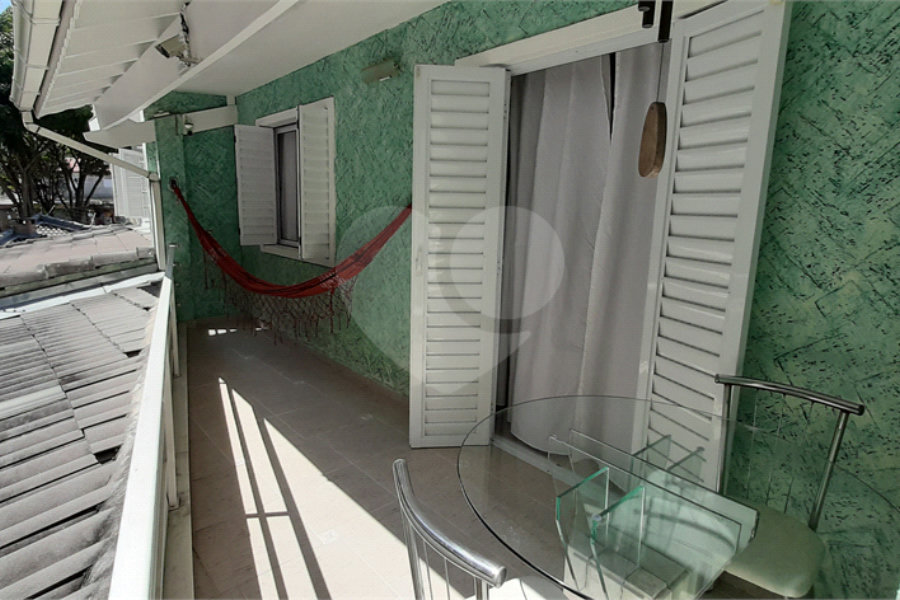 Sobrado à venda com 4 quartos, sendo 2 suítes, em Tremembé, São Paulo, SP