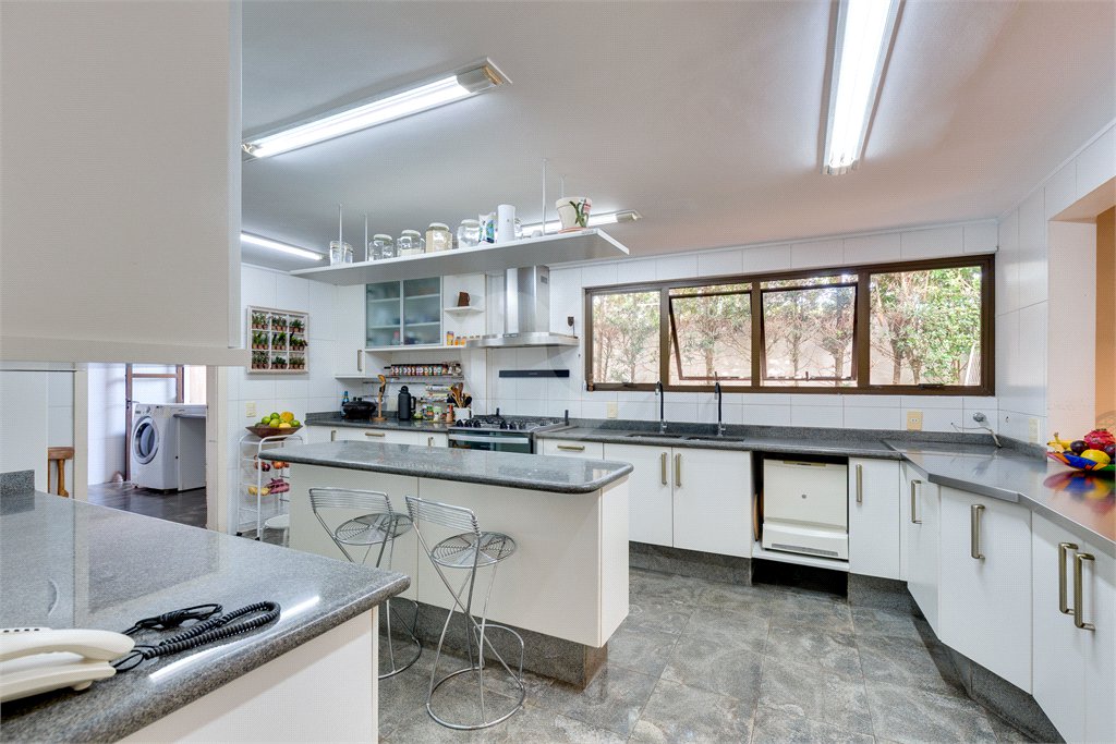 Casa à venda com 4 suítes em Alto da Boa Vista, São Paulo, SP