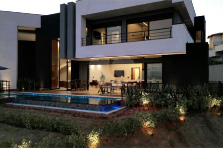 Casa à venda com 4 suítes em Monte Alegre, Vinhedo, SP