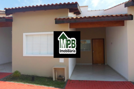 Casa à venda com 2 quartos, sendo 1 suíte, no condomínio Residencial Villaggio Victória, Sorocaba - SP