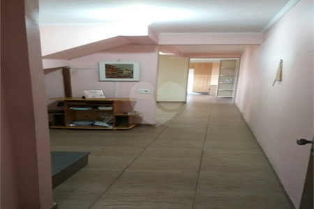 Sobrado à venda com 3 quartos em Chora Menino, São Paulo, SP