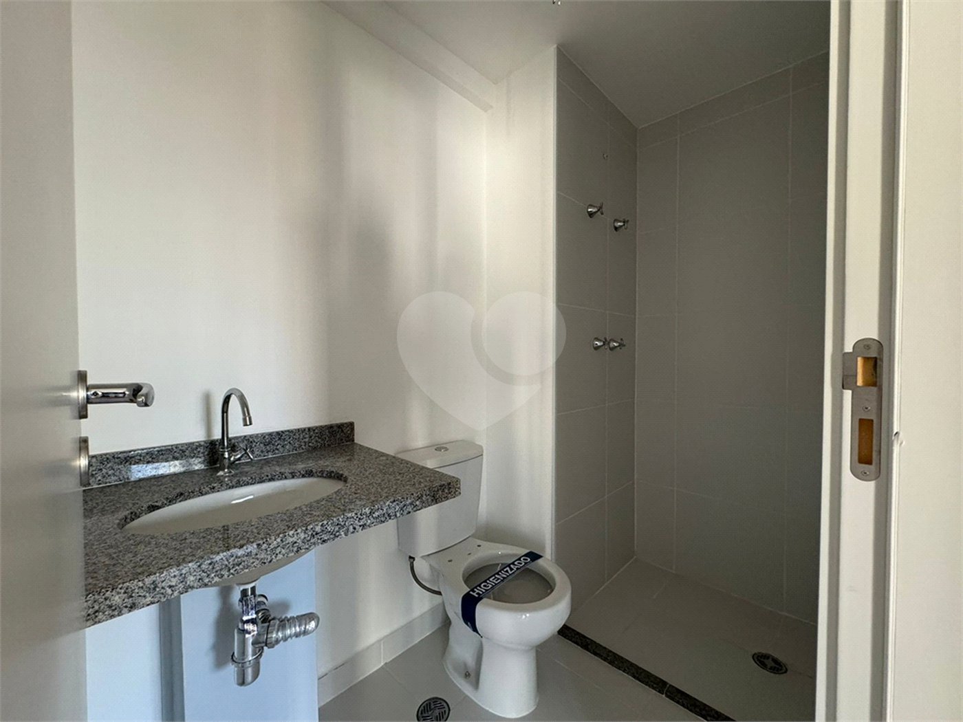 Flat à venda com 2 quartos em Vila Firmiano Pinto, São Paulo, SP