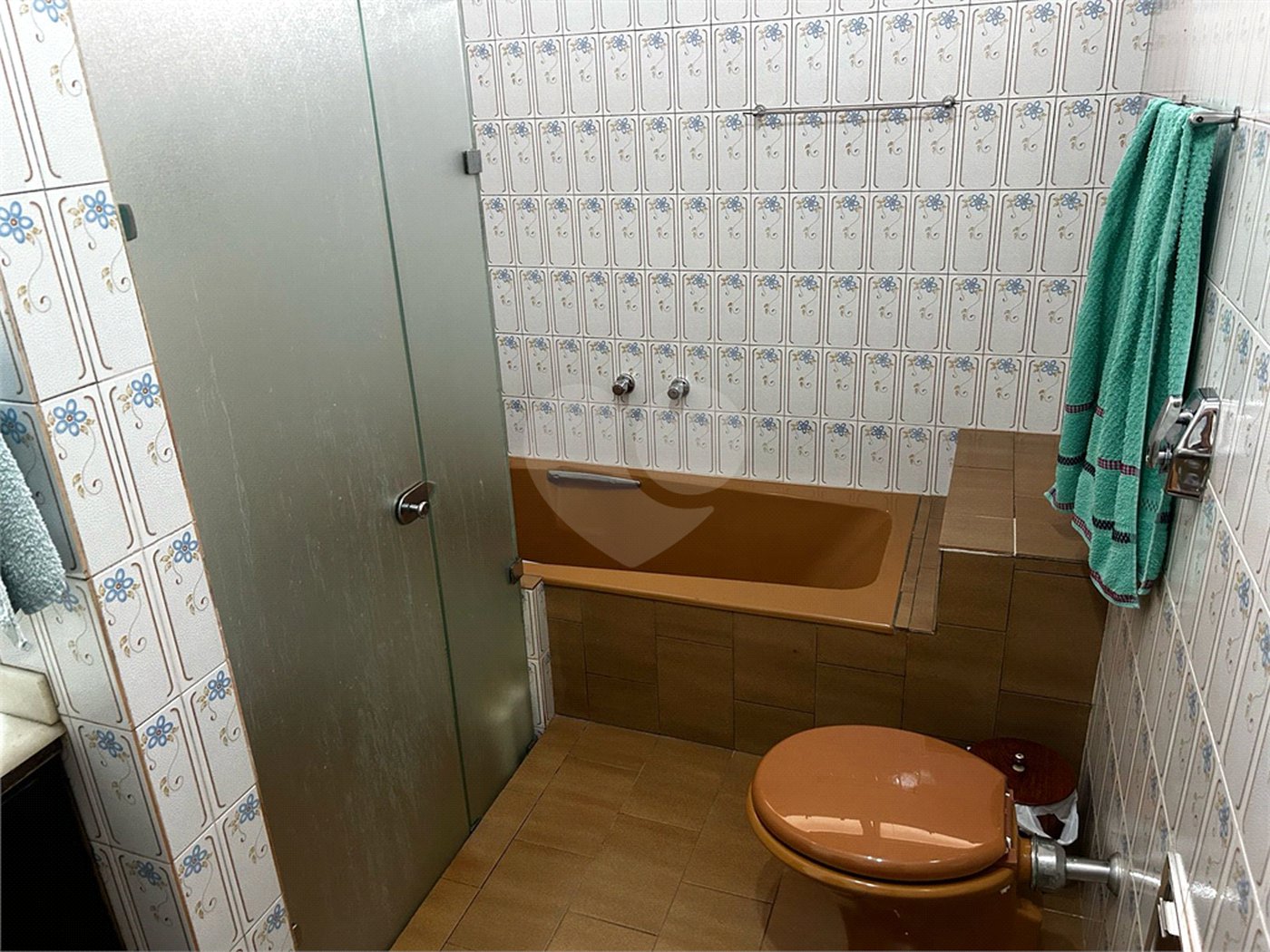 Casa à venda com 4 quartos, sendo 2 suítes, em Vila Aparecida, Itapetininga, SP
