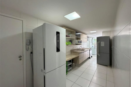 Apartamento à venda com 3 suítes em Braga, Cabo Frio, RJ
