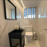 Apartamento à venda com 3 quartos, sendo 1 suíte, em Moema, São Paulo, SP