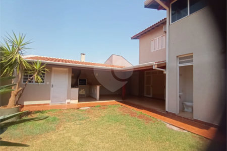 Casa à venda com 4 quartos, sendo 1 suíte, no condomínio Villa Real Ribeirao Preto, Ribeirão Preto - SP