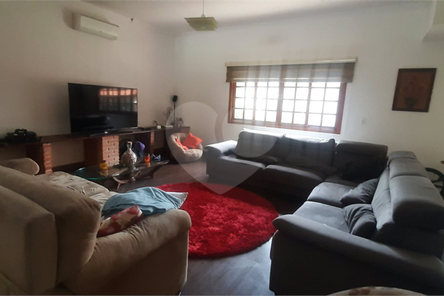 Casa à venda com 3 suítes no condomínio Chacarás Bela Vista, Mairiporã - SP