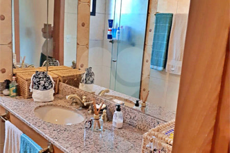 Apartamento à venda com 3 quartos, sendo 1 suíte, em Vila Mariana, São Paulo, SP