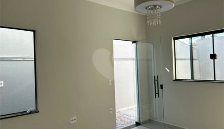 Casa à venda com 2 quartos, sendo 1 suíte,  em Vila Santana, Itapetininga, SP