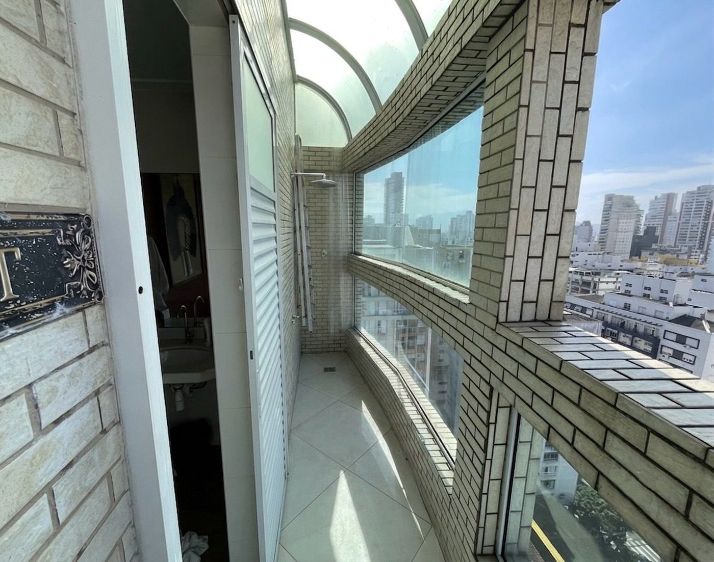 Cobertura com 3 dormitórios à venda, 320 m² por R$ 3.100.000,00 - Gonzaga - Santos/SP