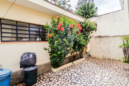 Sobrado à venda com 3 quartos, sendo 1 suíte, em Brooklin Paulista, São Paulo, SP