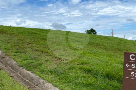 Terreno à venda no condomínio Ninho Verde II, Pardinho - SP