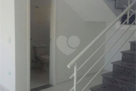 Casa à venda com 4 quartos, sendo 2 suítes,  no condomínio Jardim Imperador, Igaratá - SP