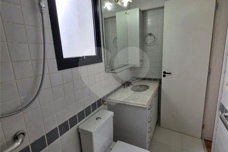 Apartamento à venda com 2 quartos, sendo 1 suíte, em Vila Olímpia, São Paulo, SP
