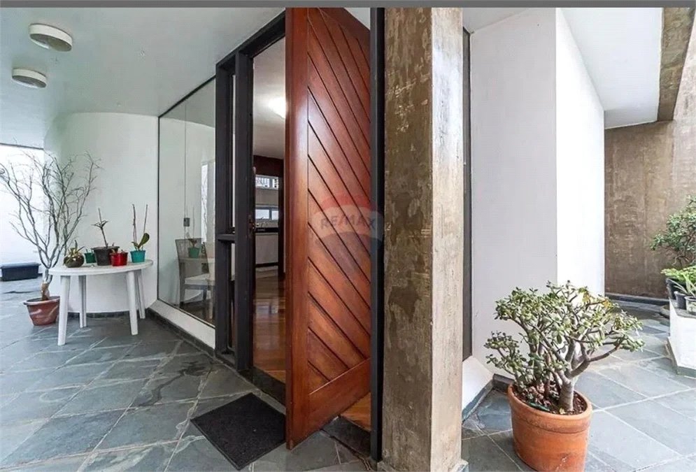 Casa à venda com 4 suítes em Jardim Vitória Régia, São Paulo, SP