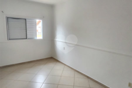 Casa à venda com 3 quartos, sendo 1 suíte, no condomínio Terras de São Francisco, Vinhedo - SP