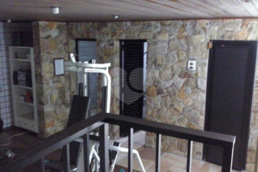 Sobrado à venda com 7 quartos, sendo 5 suítes, no Centro, Mairiporã, SP