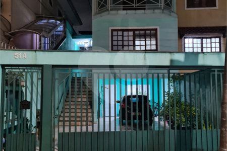 Sobrado à venda com 3 quartos, sendo 1 suíte, em Lar São Paulo, São Paulo, SP