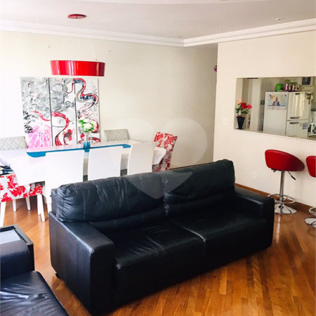 Apartamento à venda com 3 quartos, sendo 1 suíte, em Pinheiros, São Paulo, SP