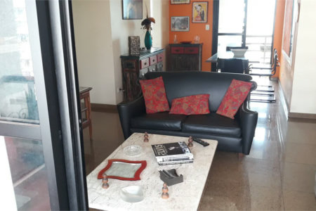 Apartamento à venda com 3 quartos, sendo 1 suíte,  em Vila Andrade, São Paulo, SP
